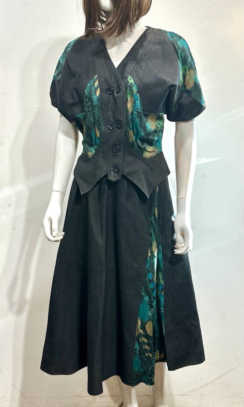 Vintage 1960s–70s French Boutique 2‑Piece Set by ASSONE Modèle Déposé Reg Design